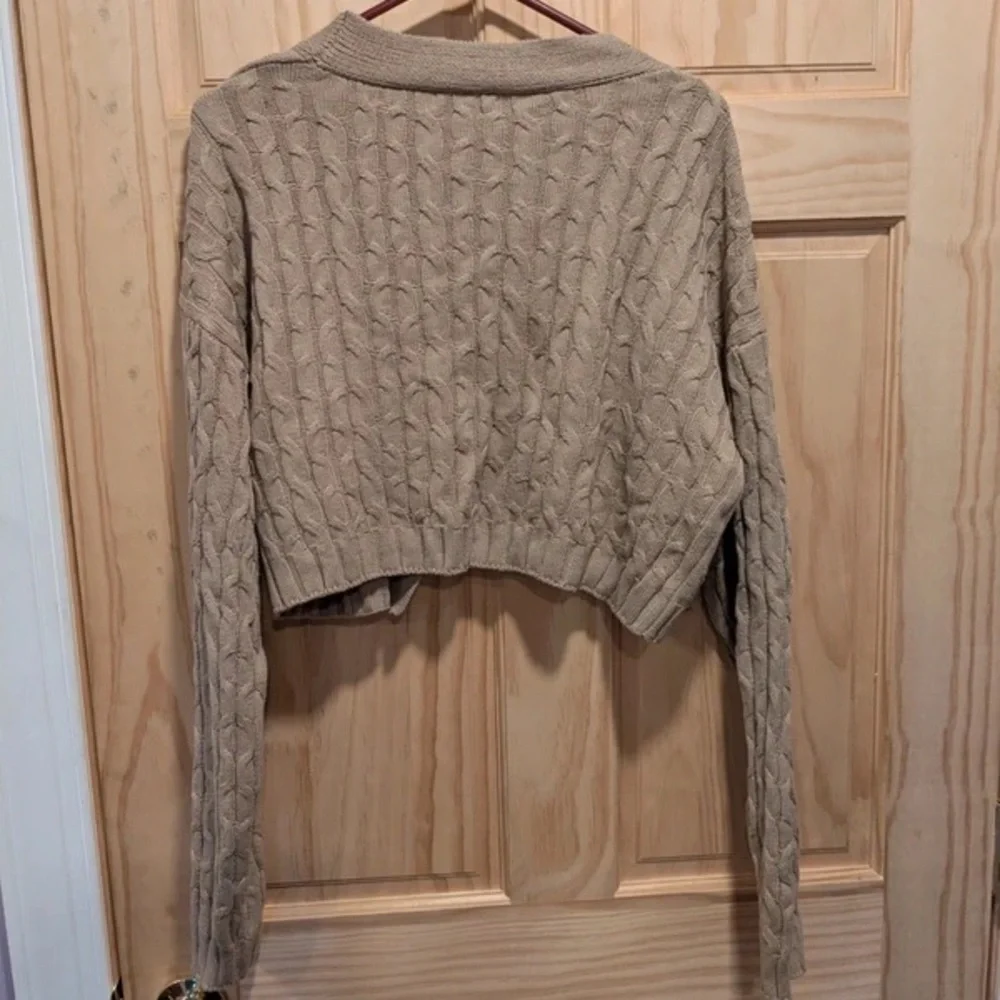 Express Beige Cropped Cable Cardigan